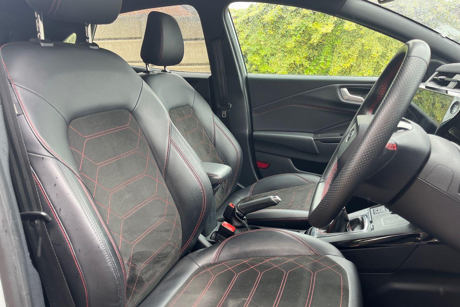 Ford PUMA Photo 16