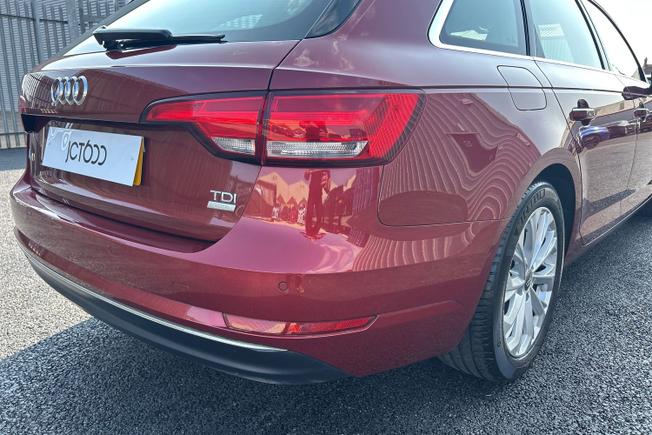 AUDI A4 Avant Photo 32