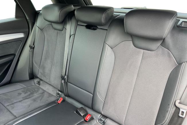 AUDI Q5 Photo 9