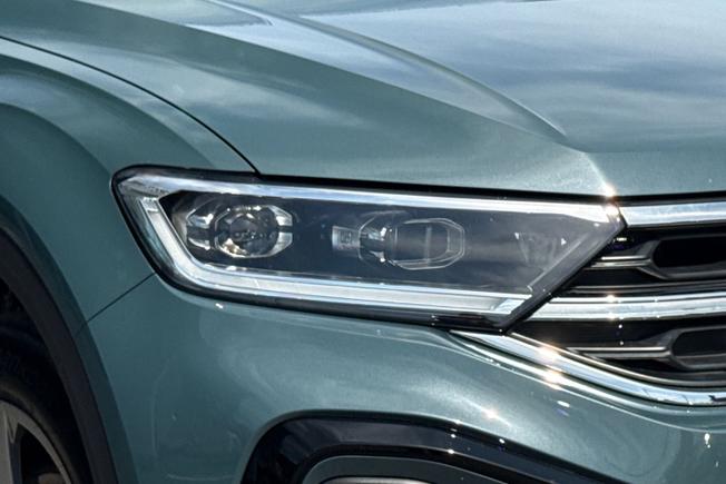 VOLKSWAGEN T-Roc Photo 19