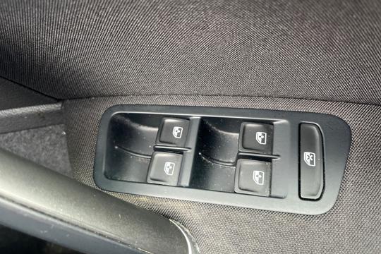 Volkswagen Golf Photo autoimg-69364d7b0b5d524df2dca8da79bfa1df1330e275.jpg