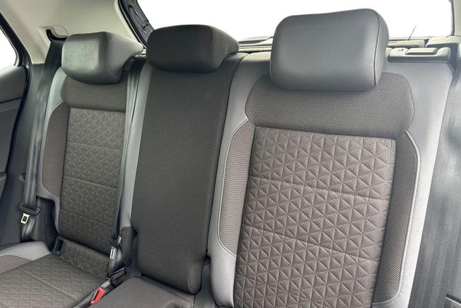 Volkswagen T-Cross Photo 9