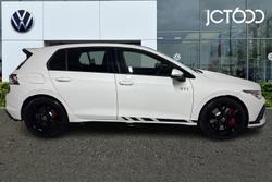 Volkswagen Golf Photo 4