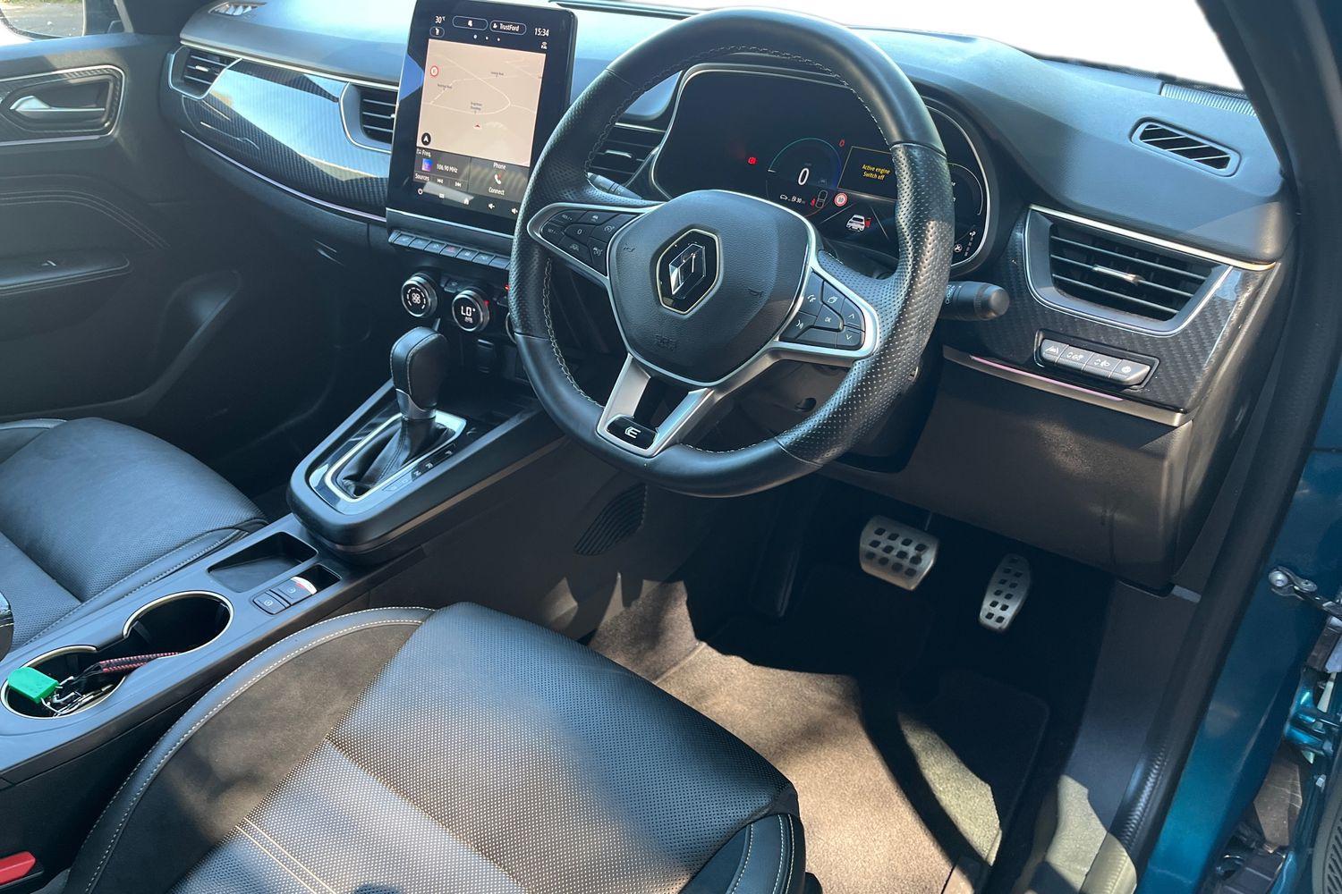 Renault ARKANA Photo 8