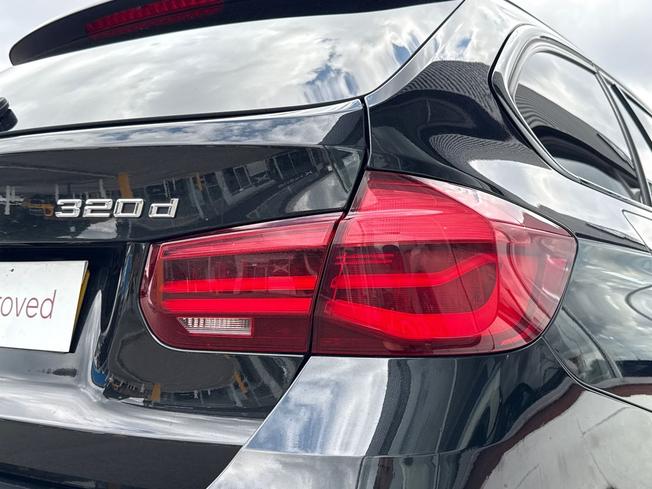 BMW 3 Series Photo 18