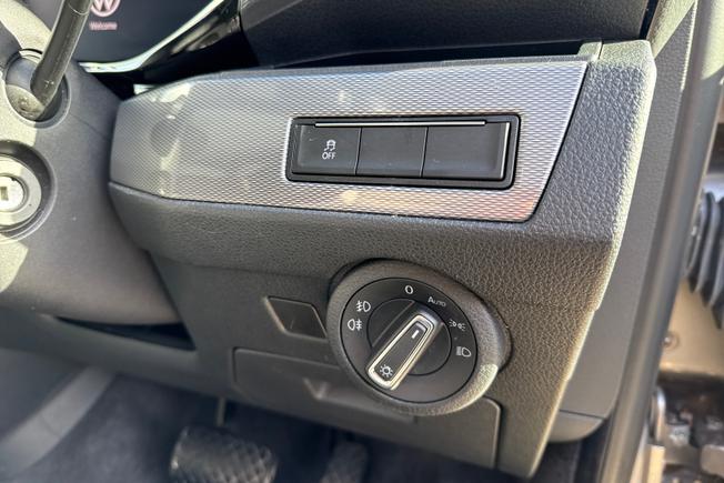 Volkswagen Caravelle Photo 38