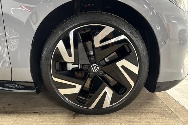 VOLKSWAGEN Id.7 Photo 5