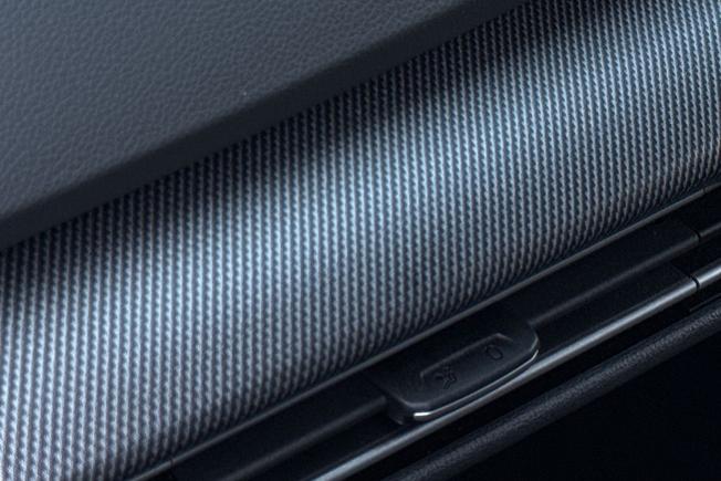 VOLKSWAGEN Golf Photo 45