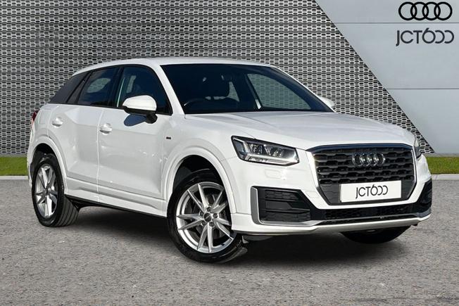 AUDI Q2 Photo 1