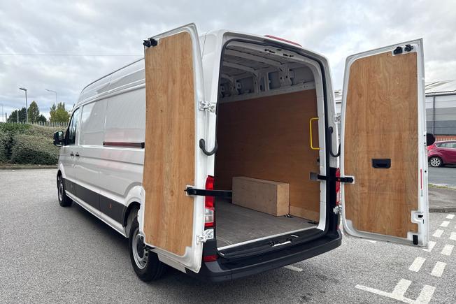 VOLKSWAGEN Crafter Photo 23