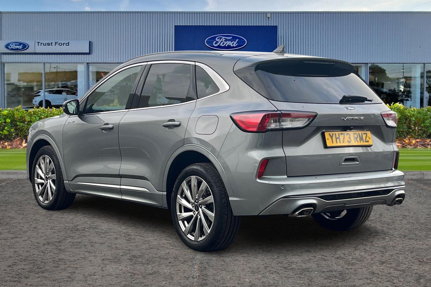 Ford KUGA Photo 1