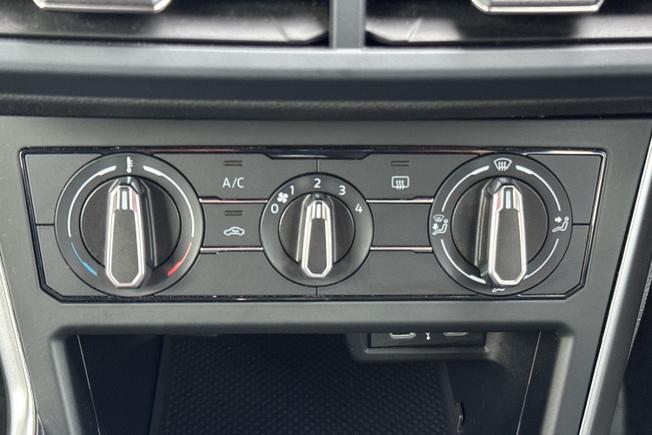 VOLKSWAGEN Polo Photo 21