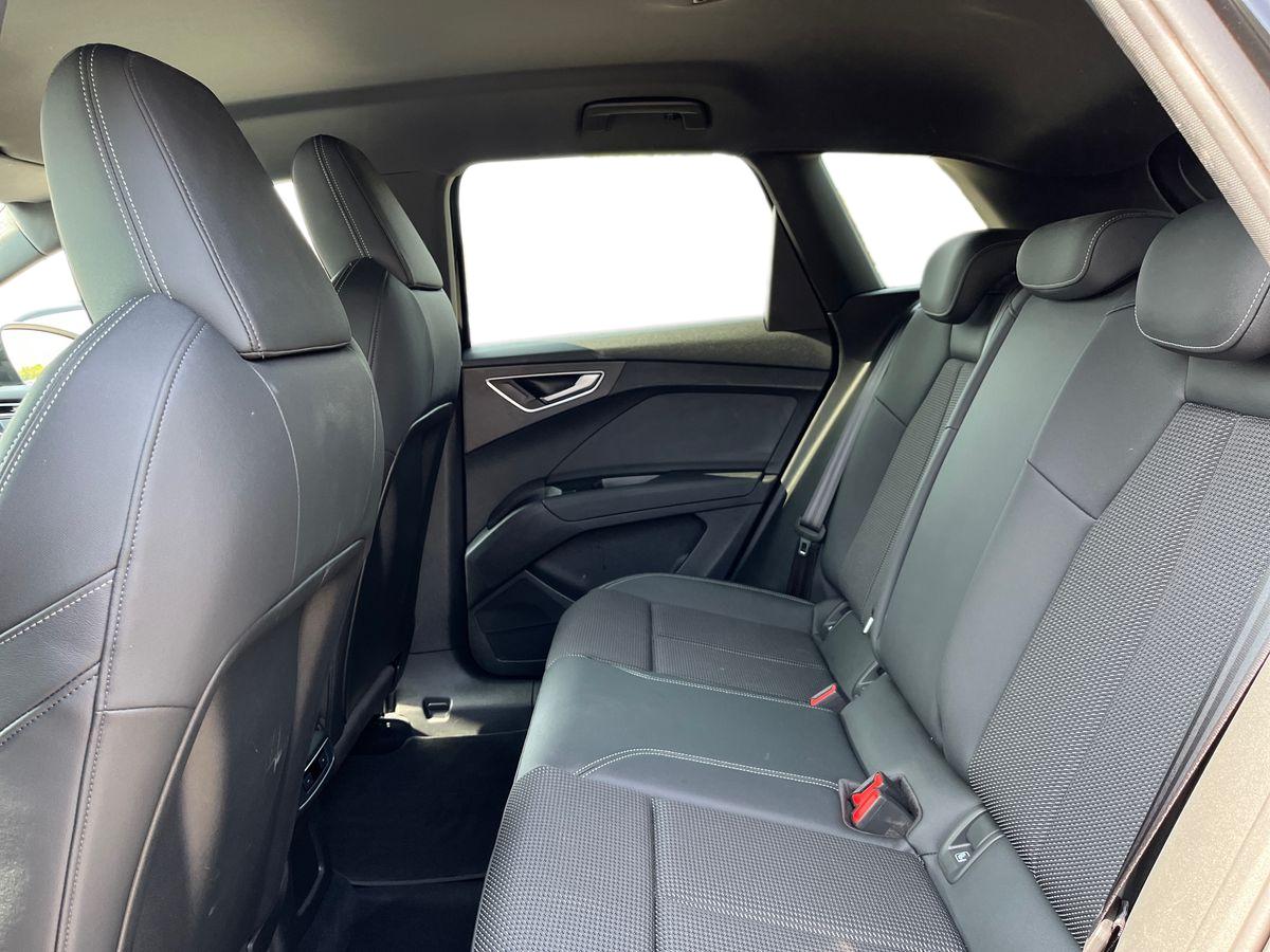 Audi Q4 e-tron Photo 3