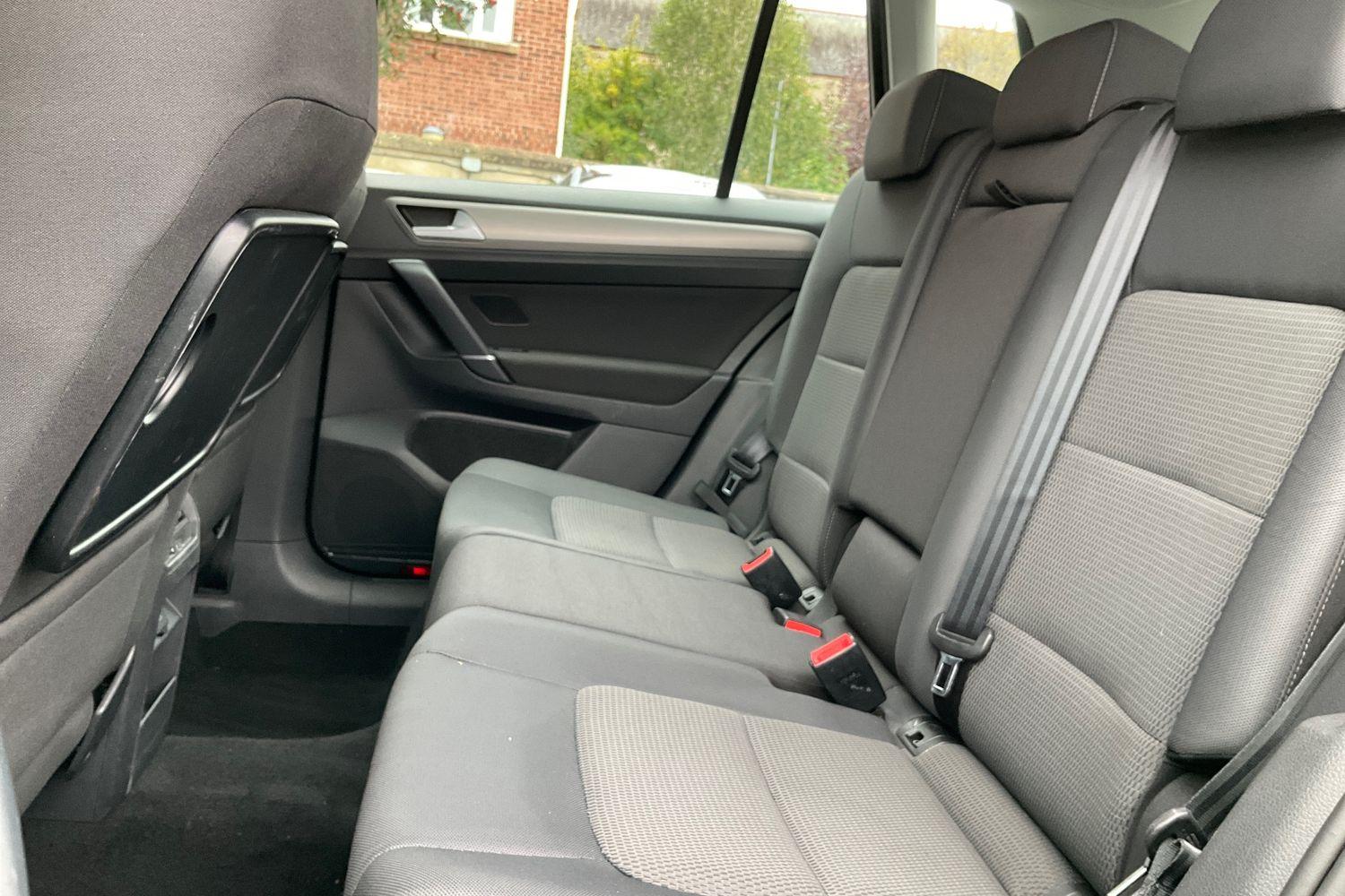 Volkswagen GOLF SV Photo 19