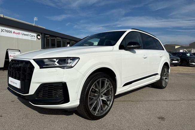 AUDI SQ7 Photo 24