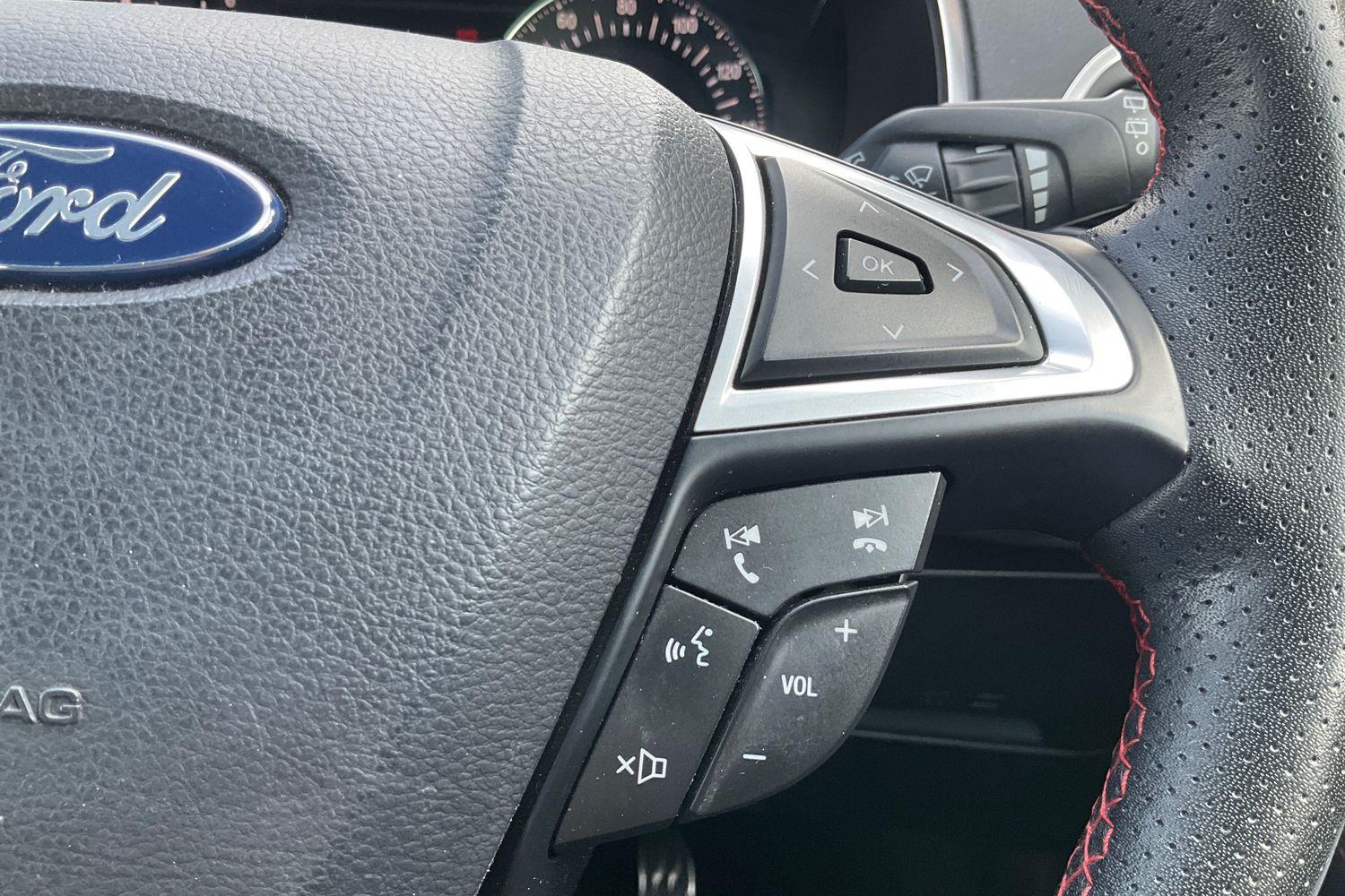 Ford S-MAX Photo 31