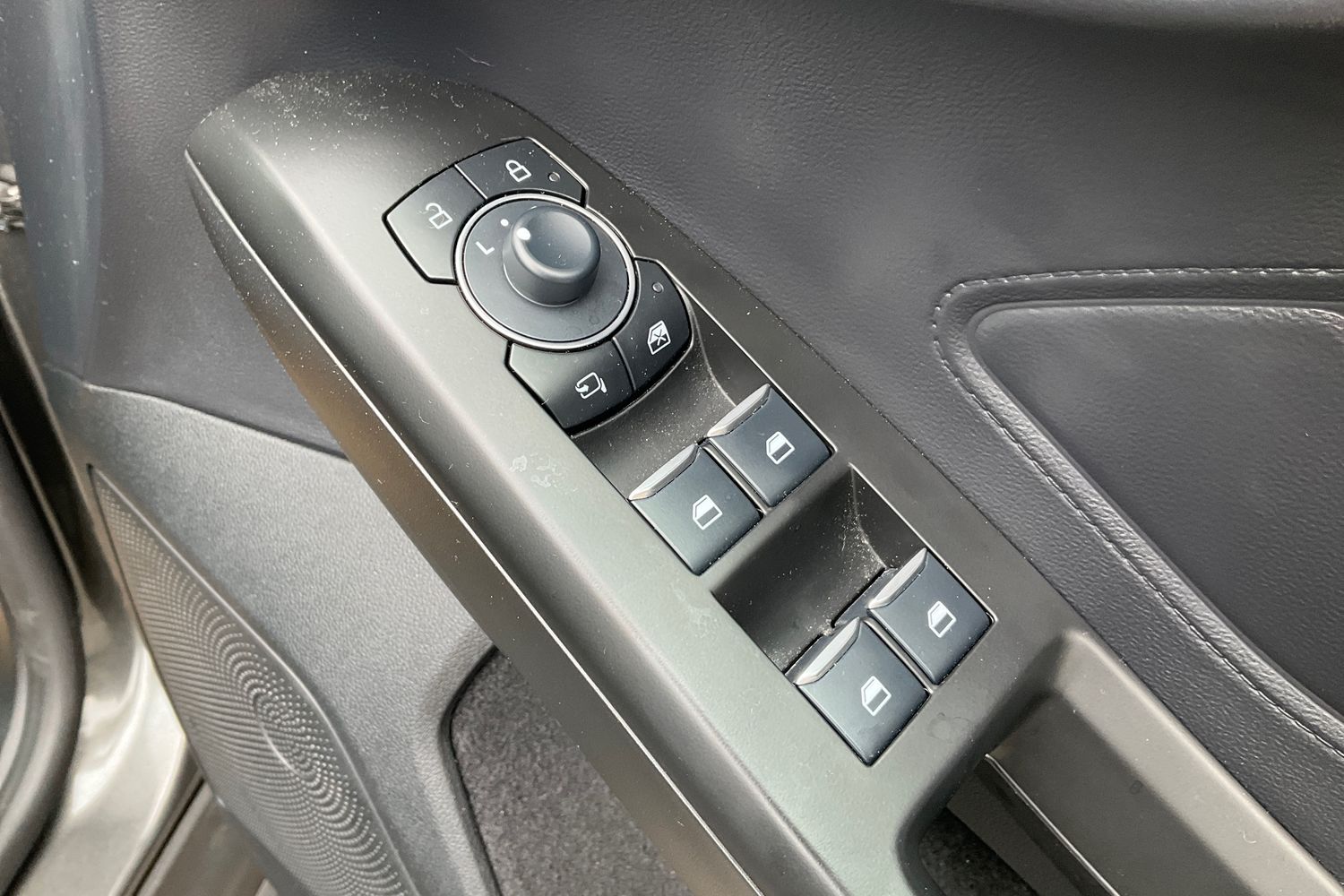 Ford Focus Photo 15