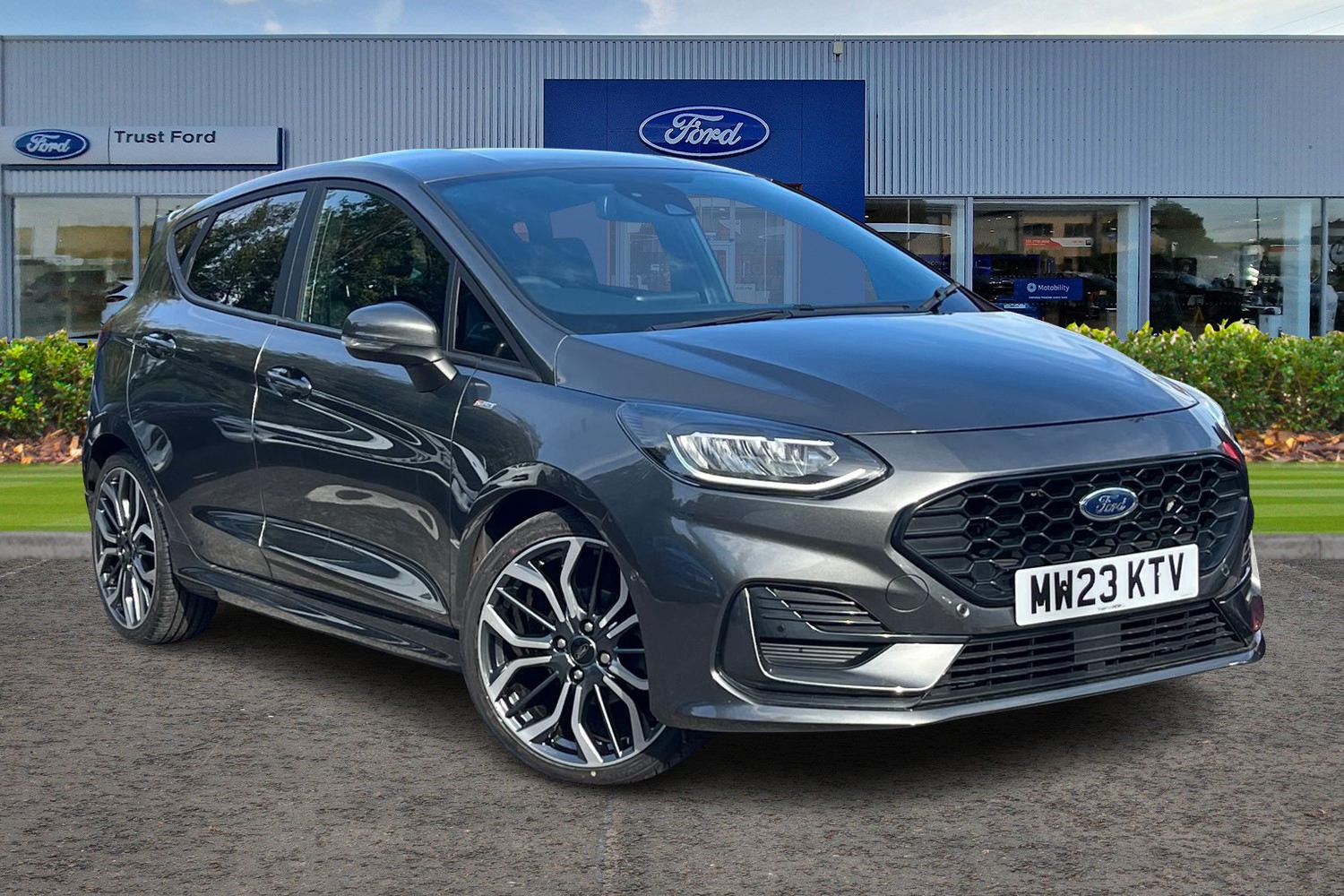 Ford Fiesta Photo 0