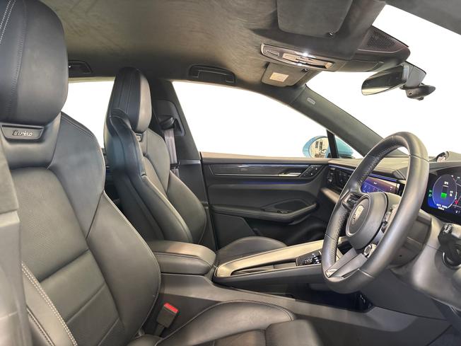 PORSCHE Macan Photo 11