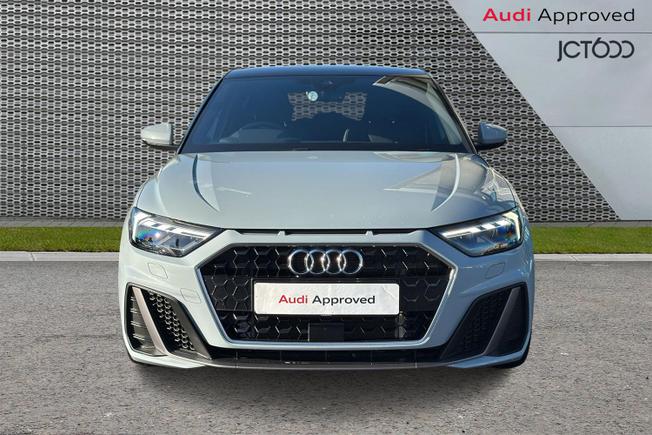 AUDI A1 Photo 8