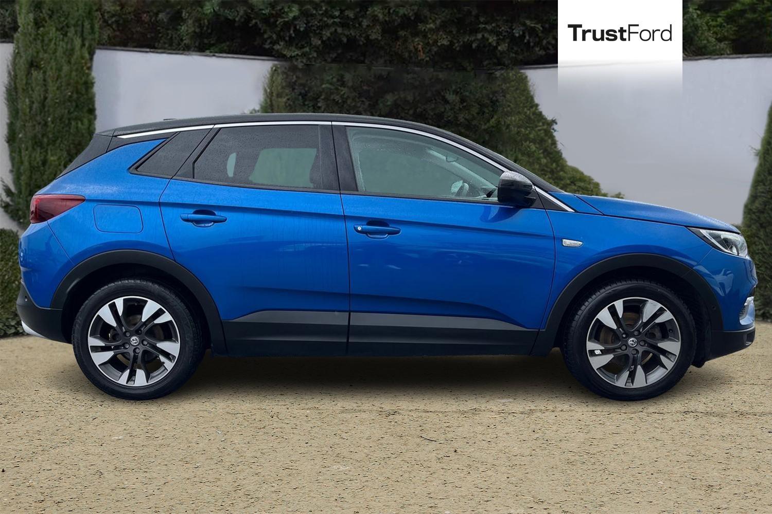 Vauxhall GRANDLAND X Photo 2