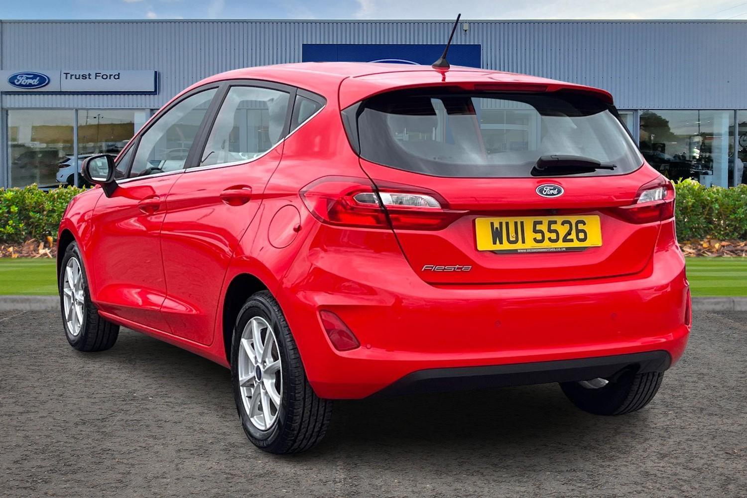Ford FIESTA Photo 1