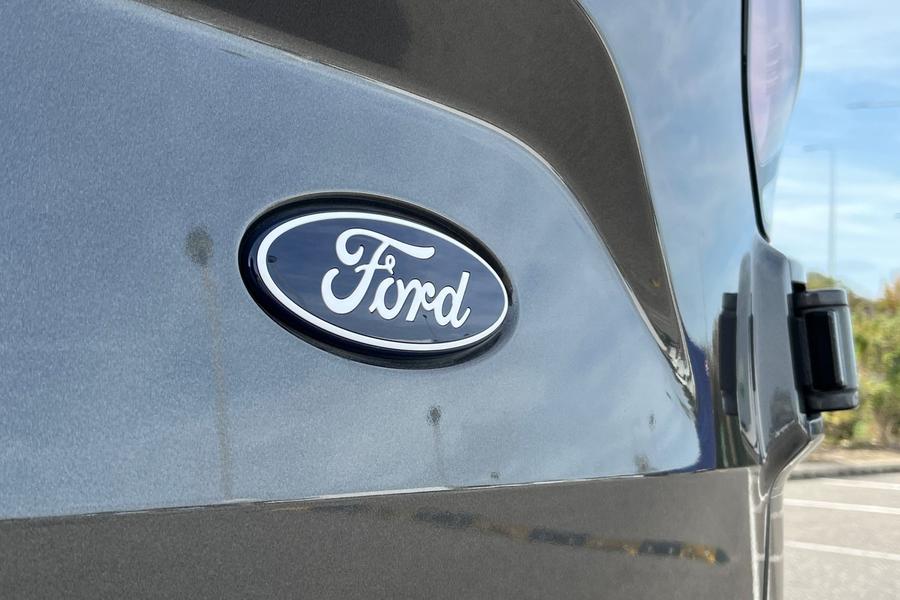 Ford Transit Custom Photo autoimg-69784ad962856f05b74e895d449f8423c7f81951.jpg
