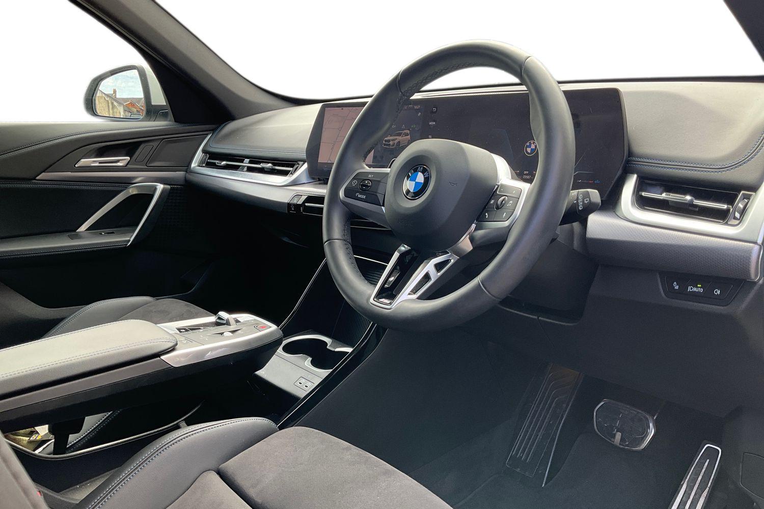 BMW X1 Photo 8