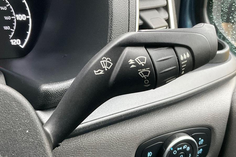 Ford TRANSIT CUSTOM Photo autoimg-697f4722b796ab37fa9eab2f08e8b4e1d95a67a0.jpg