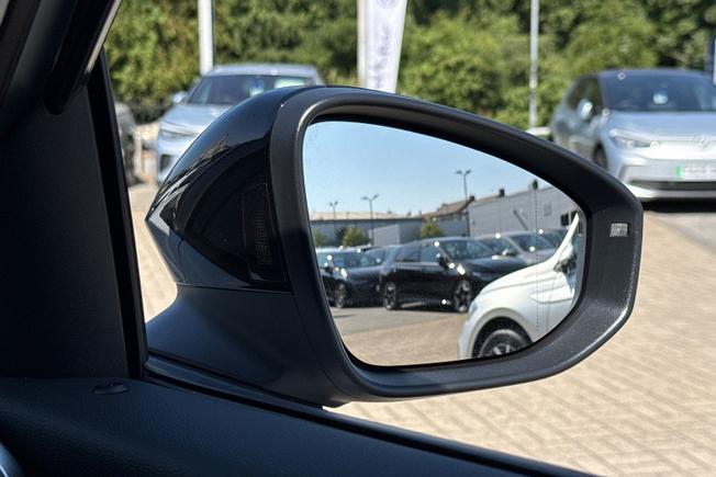 Volkswagen T-Roc Photo 40