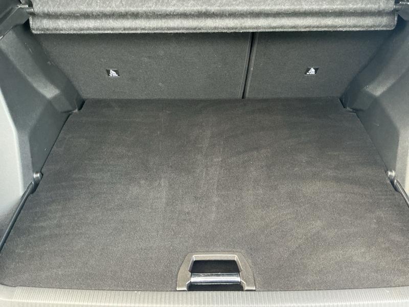 Used Peugeot 2008 LO24DZR 33