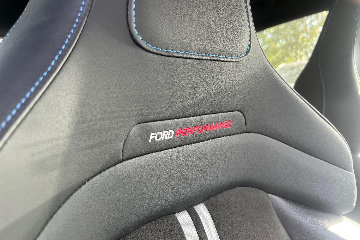 Ford FOCUS Photo 26