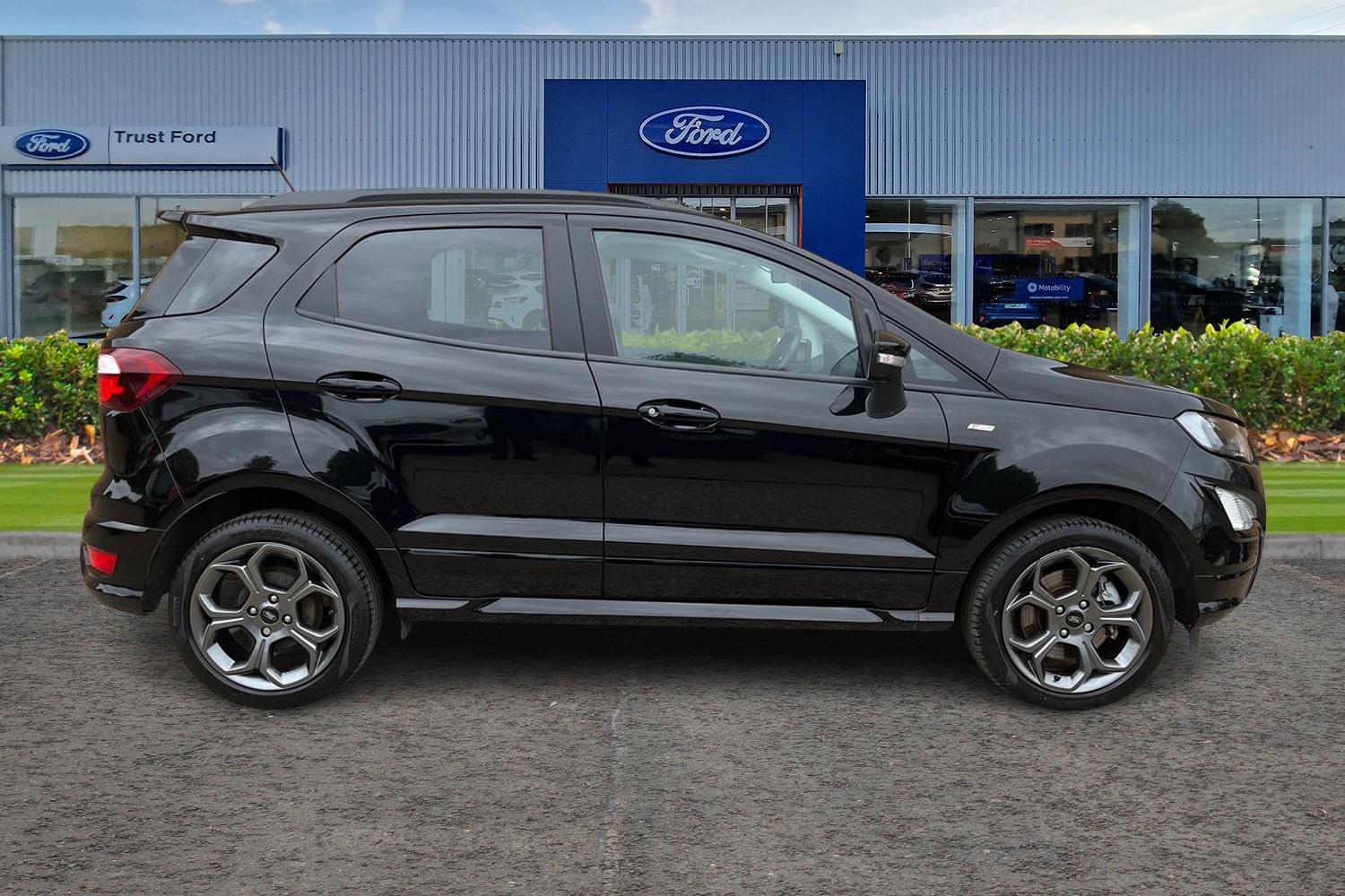 Ford EcoSport Photo 2