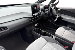 VOLKSWAGEN ID.3 Photo 2