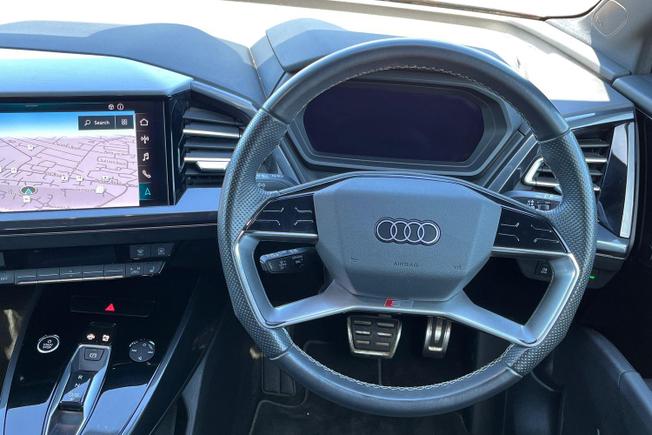 AUDI Q4 E-Tron Photo 11