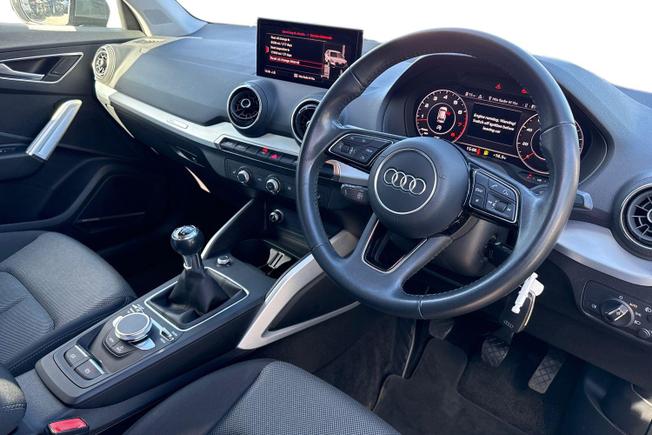 Audi Q2 Photo 6