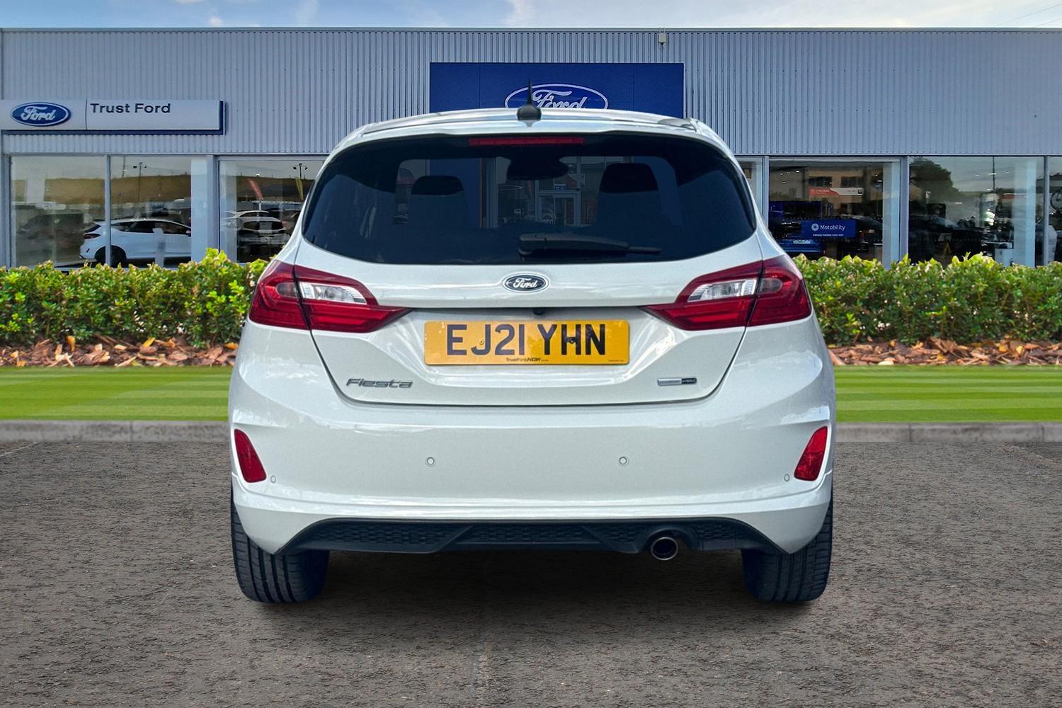 Ford FIESTA Photo 6