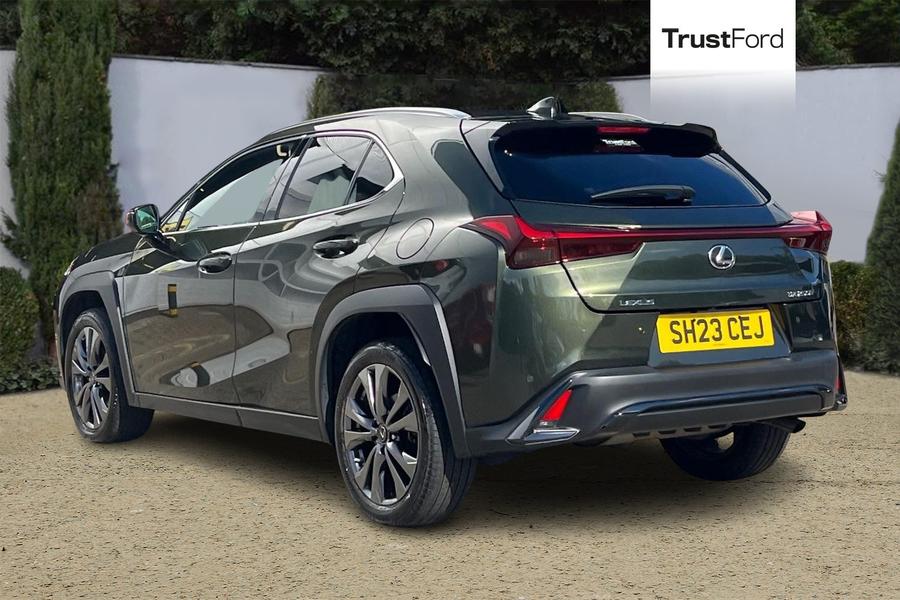 Lexus UX Photo autoimg-69991768908a3569774604ab7e04fc1e5730cc74.jpg