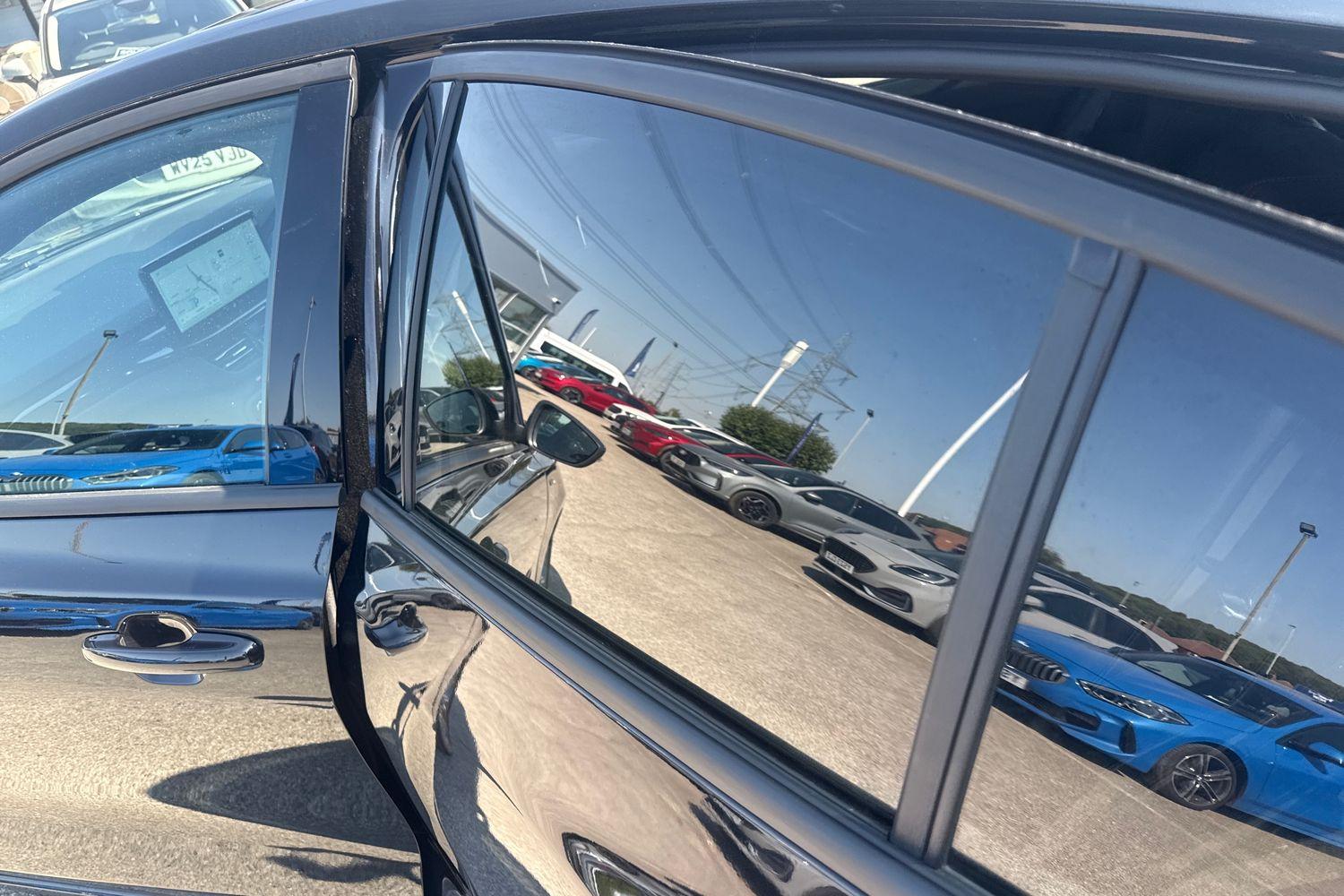 Ford FOCUS Photo 22