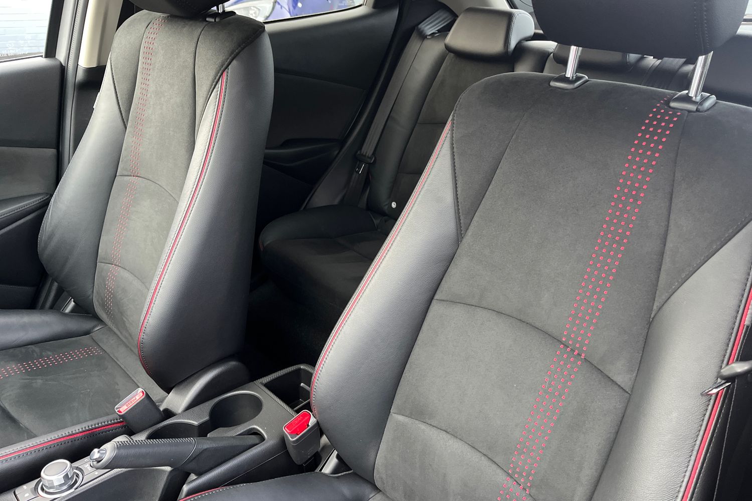 Mazda 2 Photo 18