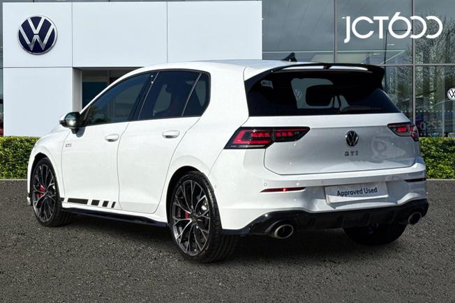 Volkswagen Golf Photo 3