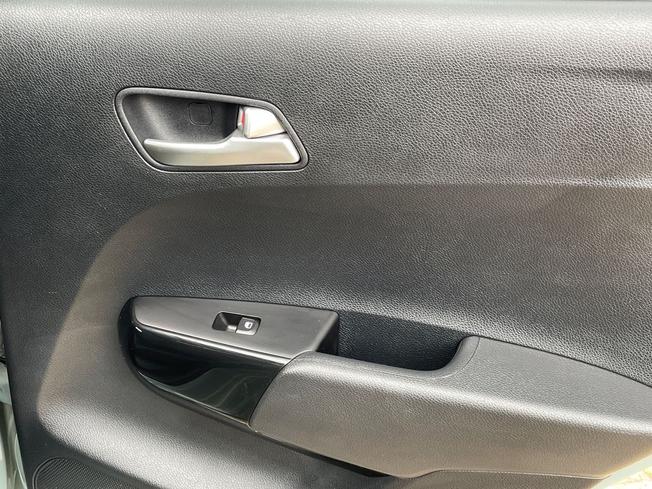 KIA Picanto Photo 32