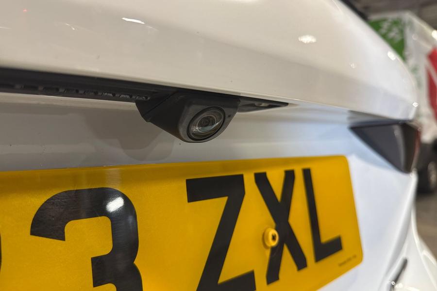 Ford FIESTA Photo autoimg-69ad25b8574457bb674f7d8bd3fedda2b7e150a0.jpg