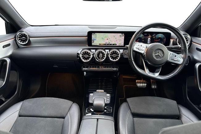 MERCEDES-BENZ A Class Photo 10