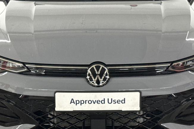 VOLKSWAGEN Golf Photo 29