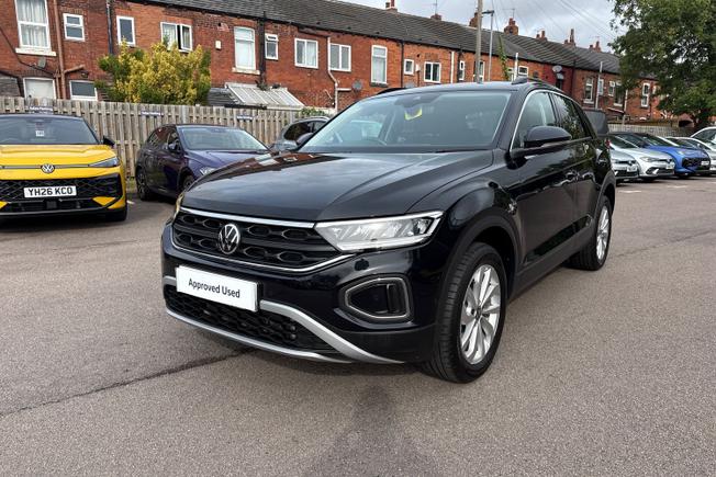 VOLKSWAGEN T-Roc Photo 22