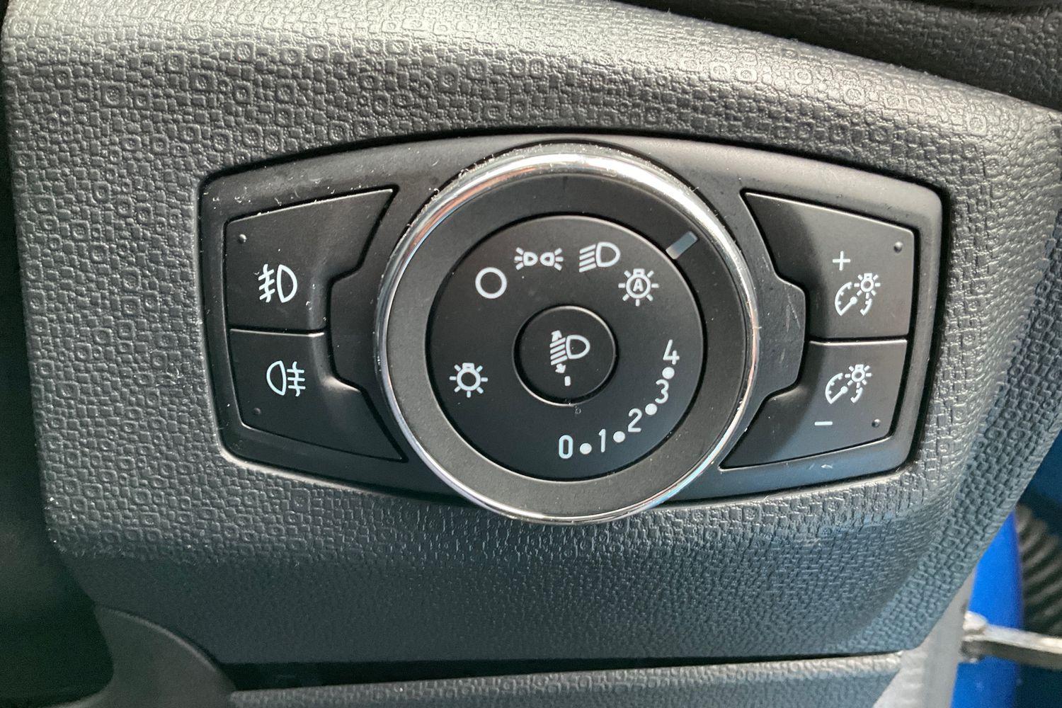 Ford ECOSPORT Photo 31