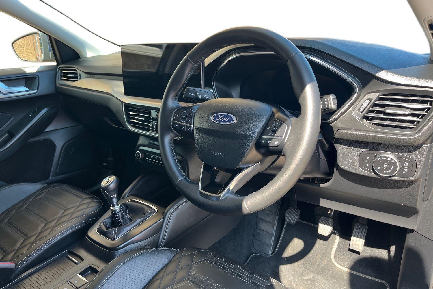 Ford FOCUS Photo 8