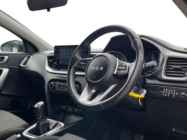 Kia Ceed Photo autoimg-69c1e1c106c298d6c4cc2aff5993197958a76e61.jpg