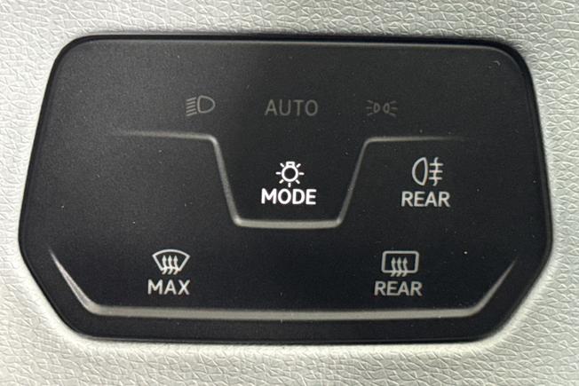 VOLKSWAGEN ID.3 Photo 24